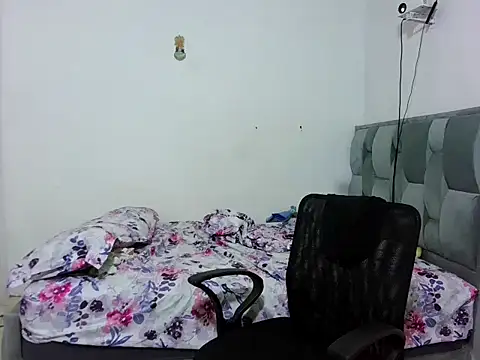 singlemom4 online show from October 14, 6:08 pm