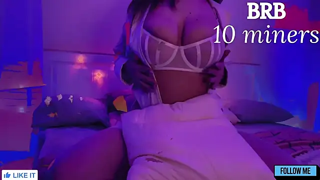 Emily Gin online show from February 10, 2:43 am