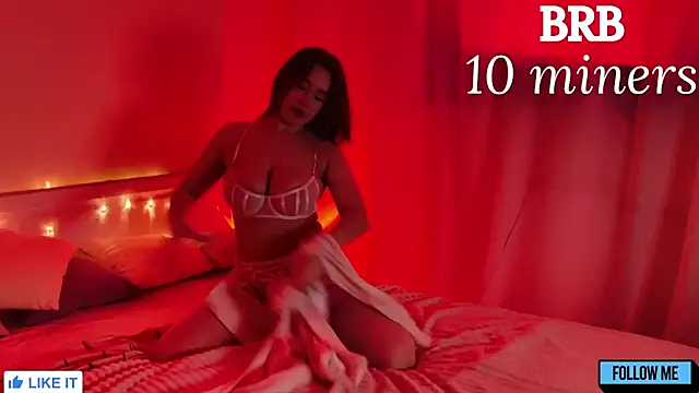 Emily Gin online show from January 15, 3:54 am