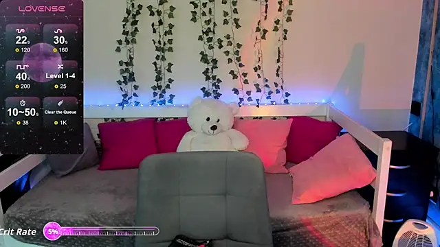 Emily Gin online show from March 7, 3:02 am