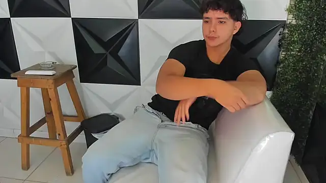 Dani cumboy online show from November 27, 1:33 pm