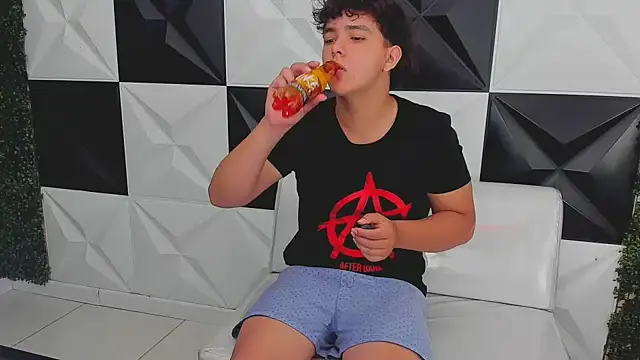 Dani cumboy online show from October 9, 3:01 pm