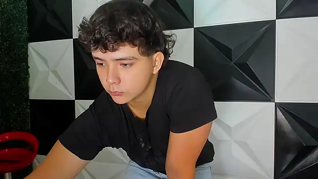 Dani cumboy online show from November 30, 1:45 pm