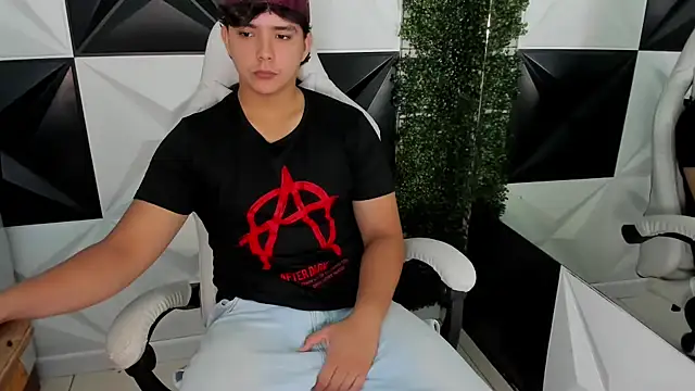 Dani cumboy online show from November 17, 3:27 pm