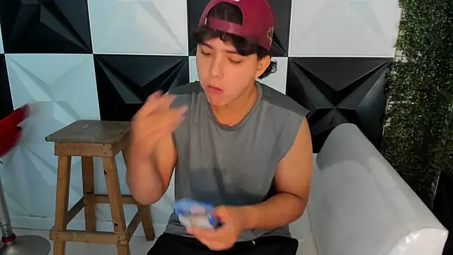 Dani cumboy online show from November 8, 1:25 pm