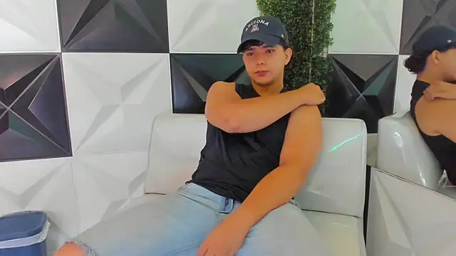 Dani cumboy online show from November 14, 1:04 pm