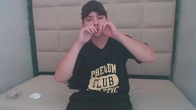 Dani cumboy online show from March 15, 11:28 pm