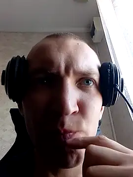 MityaXLoves online show from March 30, 6:15 am