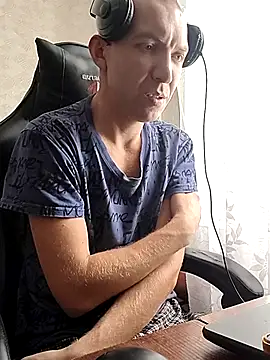 Snapshot of MityaXLoves chatting on March 2, 7:15 am MityaXLoves online show from March 2, 7:15 am