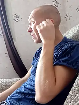 Snapshot of MityaXLoves chatting on February 23, 6:25 am MityaXLoves online show from February 23, 6:25 am