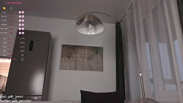 jelli jenni online show from October 30, 2:04 pm