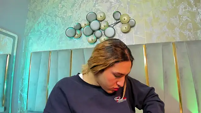 TomLondon  online show from February 4, 2:12 pm