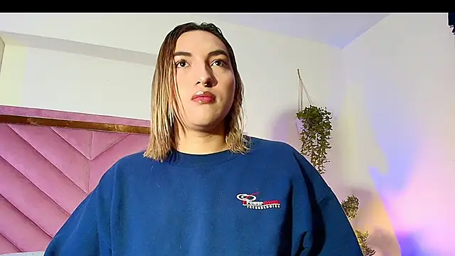 Snapshot of TomLondon_ chatting on September 29, 12:00 pm TomLondon online show from September 29, 12:00 pm