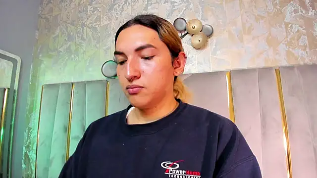 TomLondon  online show from February 10, 3:00 pm