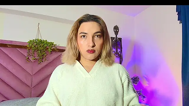 Snapshot of TomLondon_ chatting on October 9, 12:06 pm TomLondon online show from October 9, 12:06 pm