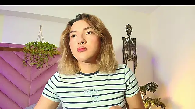 TomLondon  online show from October 26, 1:44 pm