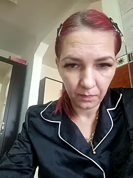 Snapshot of Evadesirex46 chatting on February 19, 11:29 am Evadesirex46 online show from February 19, 11:29 am