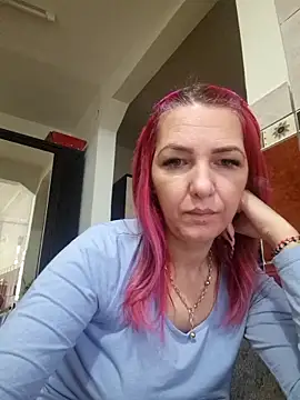 Snapshot of Evadesirex46 chatting on November 25, 6:36 am Evadesirex46 online show from November 25, 6:36 am