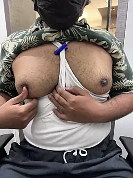 dick69lil online show from June 2, 7:08 am