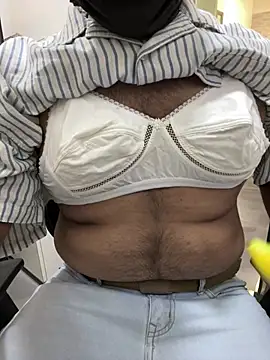 dick69lil online show from May 14, 6:43 am