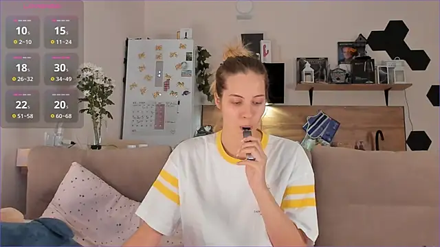 Girl alone home online show from October 20, 2:06 pm