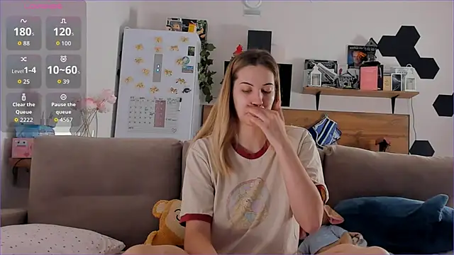 Girl alone home online show from November 27, 3:51 am