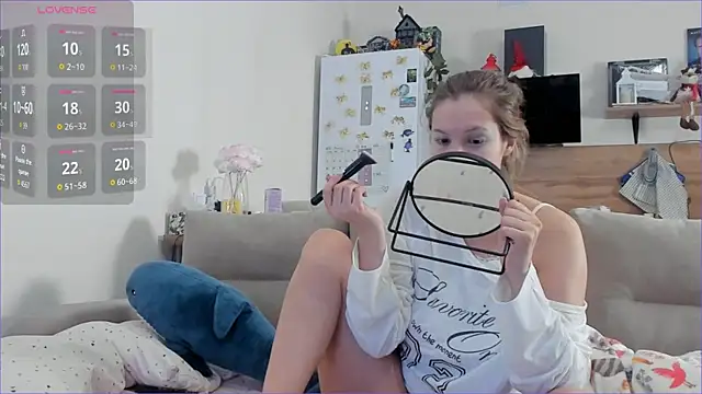 Girl alone home online show from February 26, 3:39 am