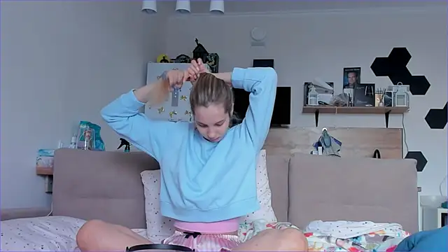 Girl alone home online show from May 14, 3:36 am