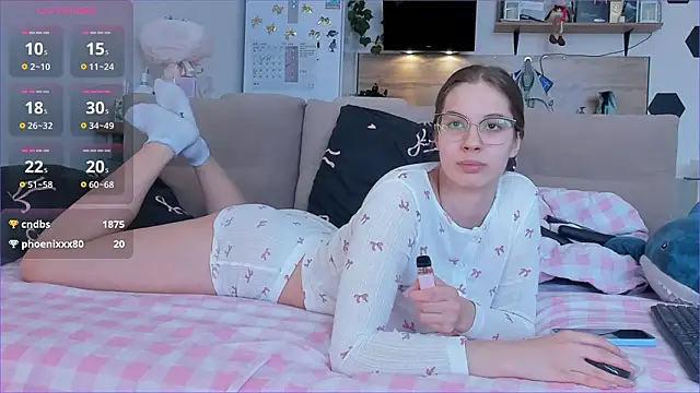 Girl alone home online show from March 7, 4:08 am