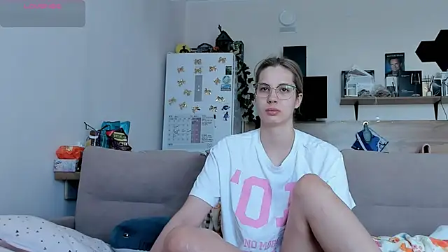 Girl alone home online show from May 22, 3:48 am