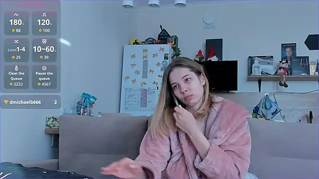 Girl alone home online show from April 2, 4:08 am