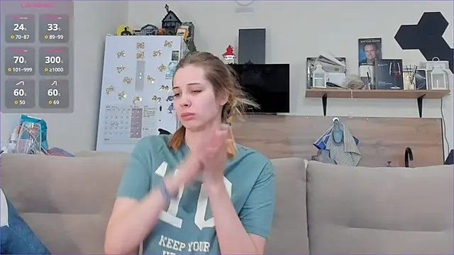 Girl alone home online show from April 27, 3:21 pm