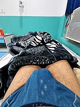 Snapshot of villagb12 chatting on December 16, 5:17 pm villagb12 online show from December 16, 5:17 pm