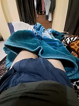 Snapshot of villagb12 chatting on December 28, 5:25 pm villagb12 online show from December 28, 5:25 pm