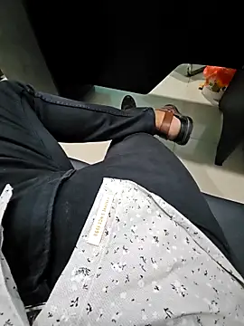 Snapshot of villagb12 chatting on November 16, 2:44 pm villagb12 online show from November 16, 2:44 pm