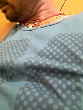 Snapshot of villagb12 chatting on December 11, 11:08 am villagb12 online show from December 11, 11:08 am