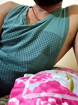 Snapshot of villagb12 chatting on October 28, 7:57 pm villagb12 online show from October 28, 7:57 pm