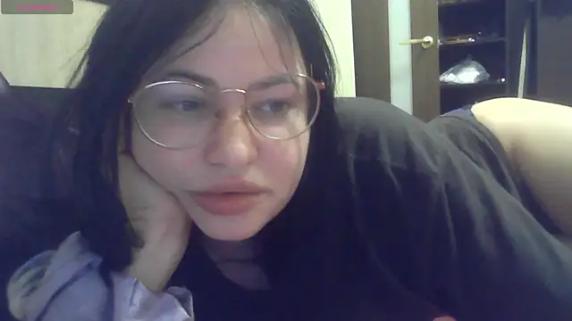 German Eva online show from November 4, 8:01 pm