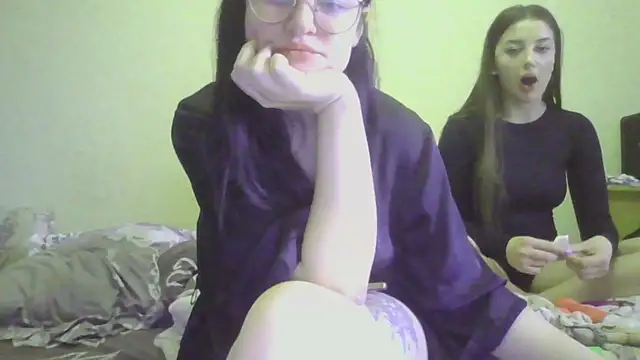 Snapshot of German_Eva chatting on March 3, 10:06 am German Eva online show from March 3, 10:06 am