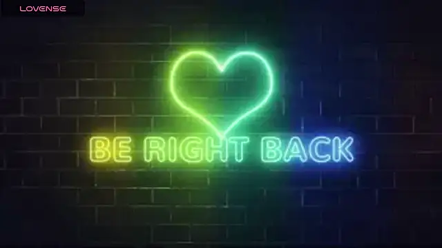 Snapshot of MrAndMrsCrook chatting on October 25, 4:18 pm MrAndMrsCrook online show from October 25, 4:18 pm