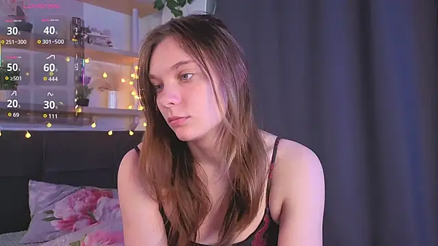 NaokoStifel online show from April 6, 1:12 am