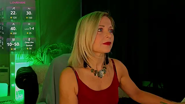 Snapshot of Gloria_Lovely chatting on January 6, 11:14 am Gloria Lovely online show from January 6, 11:14 am