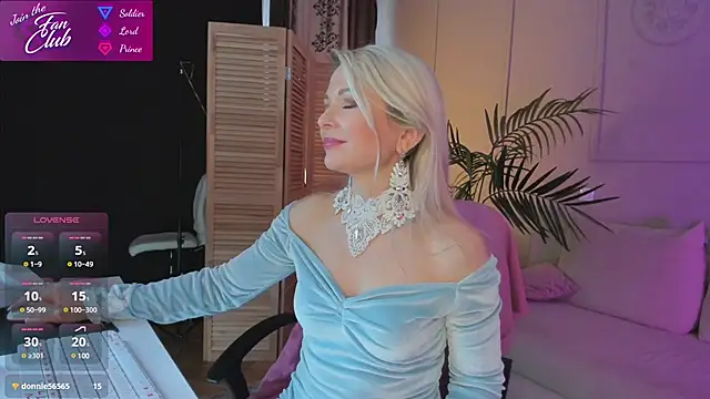 Gloria Lovely online show from March 14, 2:08 pm