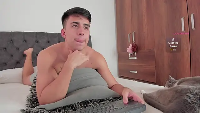 jordanmuskk online show from November 3, 6:44 pm