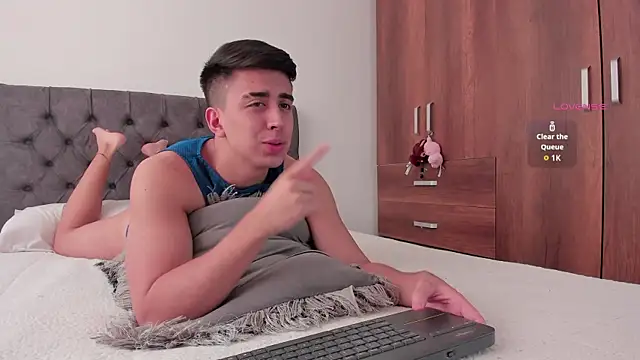 jordanmuskk online show from November 10, 6:13 pm