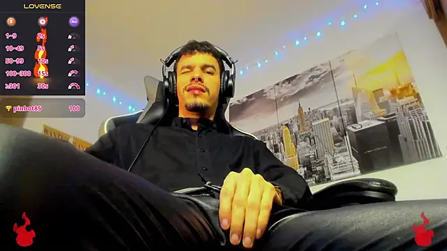 BRAYHAMBROWN online show from September 19, 4:16 am