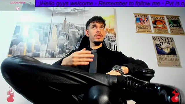 Snapshot of BRAYHAMBROWN chatting on May 26, 3:48 am BRAYHAMBROWN online show from May 26, 3:48 am