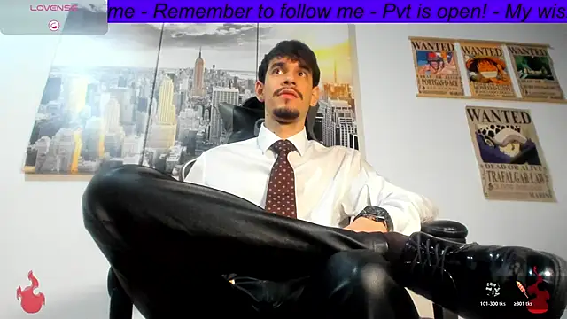 Snapshot of BRAYHAMBROWN chatting on May 18, 3:50 am BRAYHAMBROWN online show from May 18, 3:50 am
