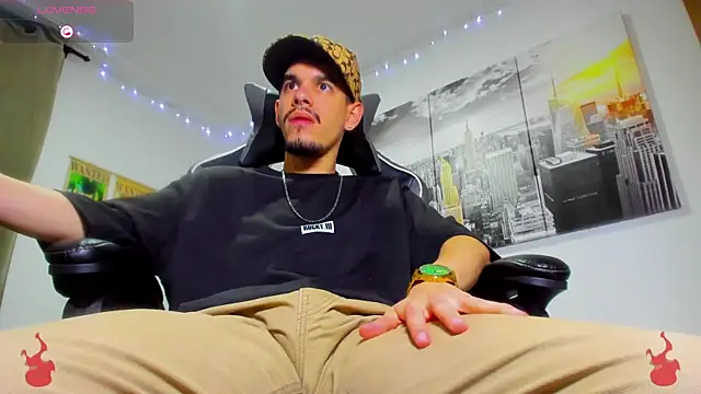 BRAYHAMBROWN online show from November 6, 5:00 am