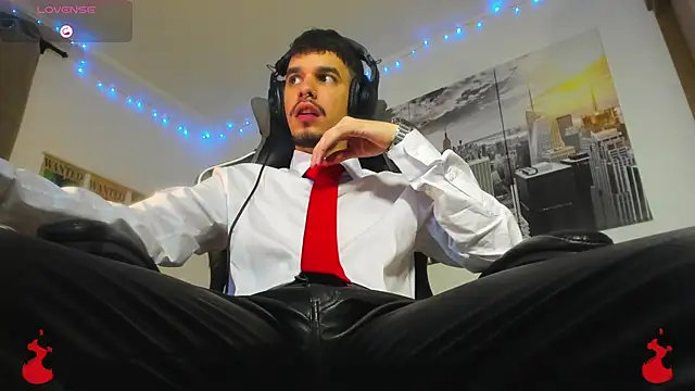 BRAYHAMBROWN online show from September 28, 5:58 am